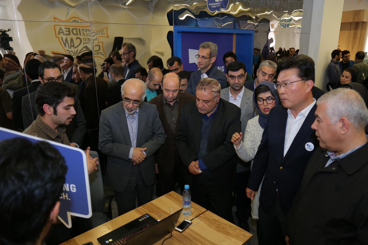 مرکز فناوری سامسونگ امیرکبیر افتتاح شد
