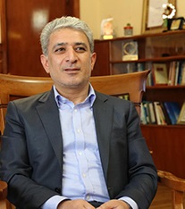 دکتر حسین زاده: سودآوری شعب بانک ملی ایران به طور مستمر کنترل می شود